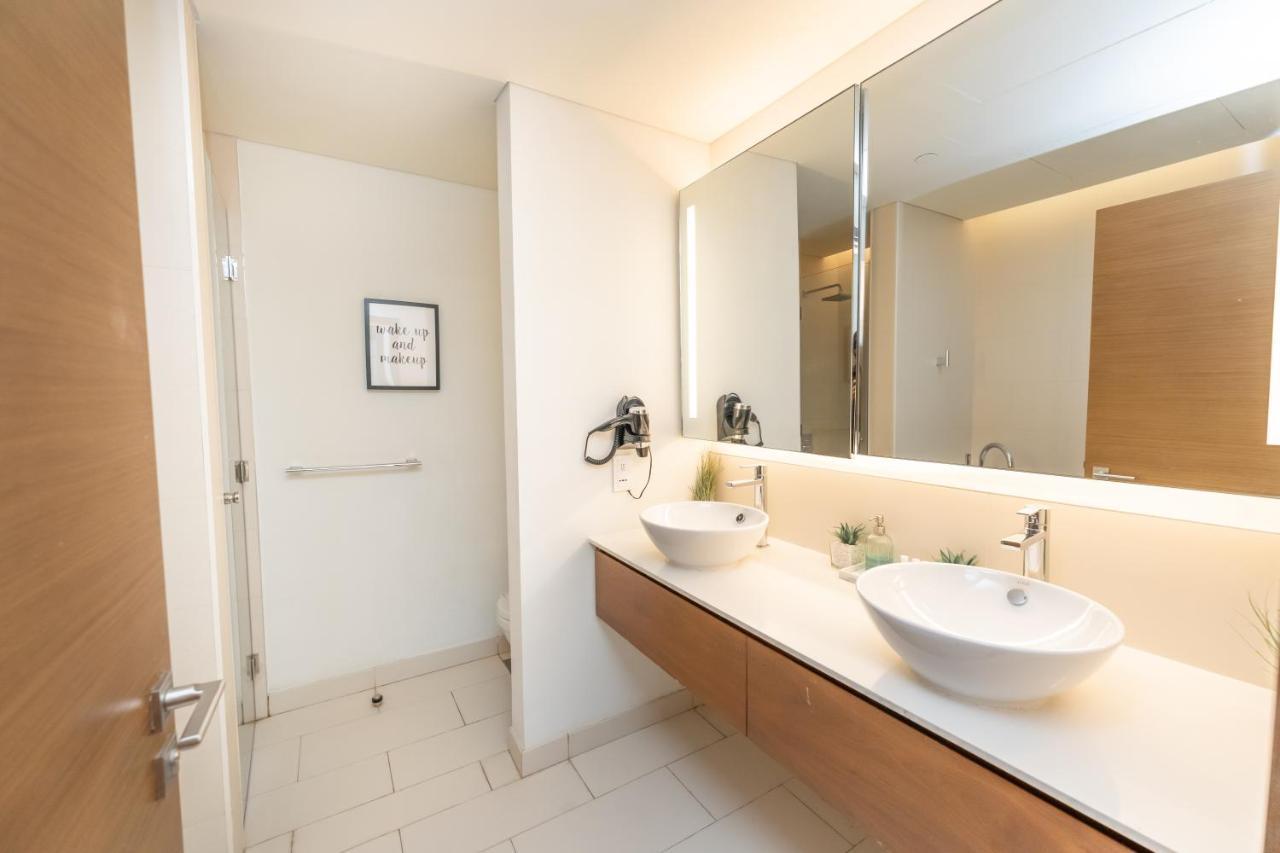 Fam Living City Walk - Opposite City Walk Mall - 2A Dubai Exterior photo