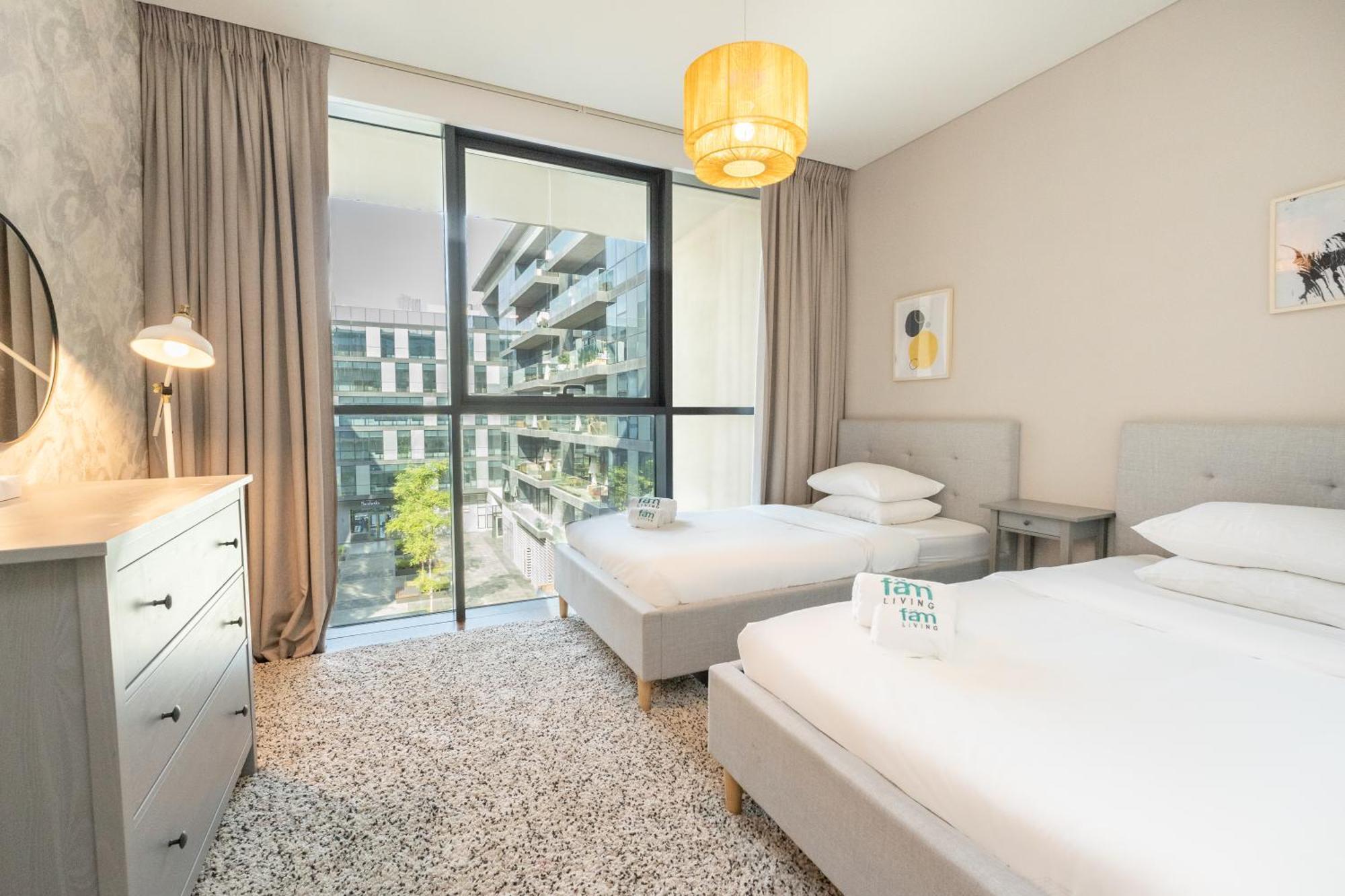 Fam Living City Walk - Opposite City Walk Mall - 2A Dubai Exterior photo